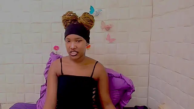 EroticSexyPrada online show from 02-26-26, 06:30