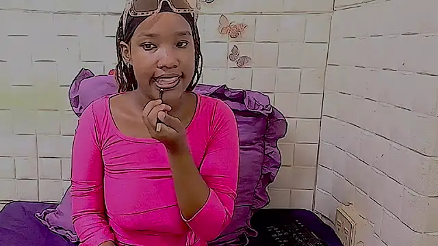 EroticSexyPrada online show from 02-21-26, 04:53