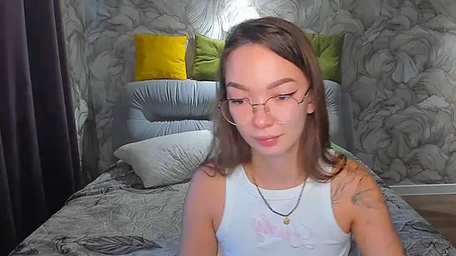 SusannJohnson online show from 06-19-26, 12:38