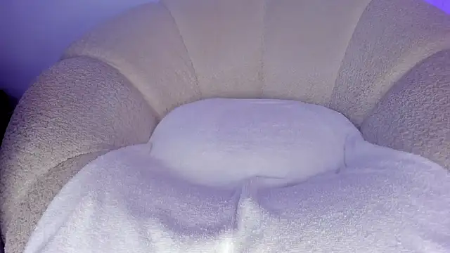 cutte hanna18 online show from 10-10-25, 07:04