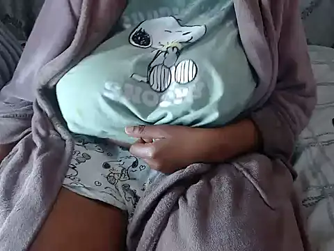 BUBBLYBUNNYxx online show from 10-19-25, 06:21