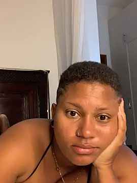 Snapshot of madell chatting on 07-19-26, 01:36 madell online show from 07-19-26, 01:36