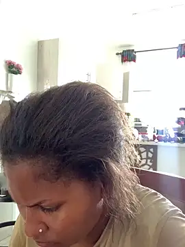 Snapshot of madell chatting on 03-04-26, 06:43 madell online show from 03-04-26, 06:43