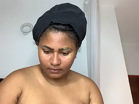 madell online show from 10-26-25, 03:18