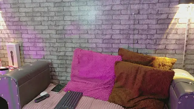 Sophie new25 online show from 03-25-26, 12:59