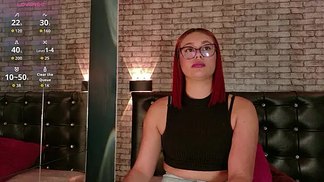 Snapshot of Sophie_new25 chatting on 03-02-26, 01:51 Sophie new25 online show from 03-02-26, 01:51