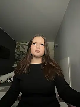 Snapshot of Ledi_Britmi chatting on 01-22-25, 07:57 Ledi Britmi online show from 01-22-25, 07:57