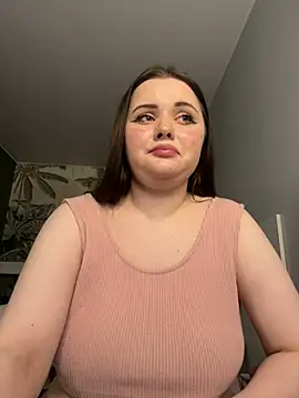 Snapshot of Ledi_Britmi chatting on 03-11-25, 12:28 Ledi Britmi online show from 03-11-25, 12:28