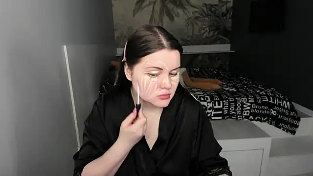 Snapshot of Ledi_Britmi chatting on 02-09-25, 09:05 Ledi Britmi online show from 02-09-25, 09:05