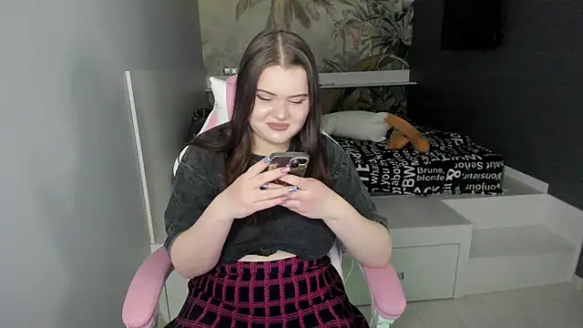 Snapshot of Ledi_Britmi chatting on 01-28-25, 02:31 Ledi Britmi online show from 01-28-25, 02:31