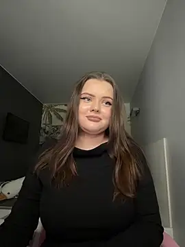 Snapshot of Ledi_Britmi chatting on 01-22-25, 11:01 Ledi Britmi online show from 01-22-25, 11:01