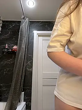 Snapshot of Ledi_Britmi chatting on 02-03-25, 07:07 Ledi Britmi online show from 02-03-25, 07:07