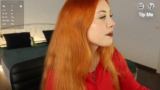 Snapshot of GiKarerra chatting on 02-02-26, 01:32 GiKarerra online show from 02-02-26, 01:32