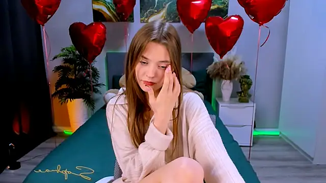 Snapshot of RayWillliams chatting on 03-15-25, 02:46 RayWillliams online show from 03-15-25, 02:46