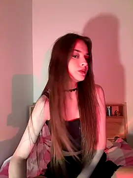 Snapshot of RayWillliams chatting on 11-14-25, 11:08 RayWillliams online show from 11-14-25, 11:08