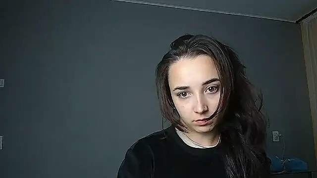 Snapshot of Eva_Gloryy chatting on 09-22-25, 02:34 Eva Gloryy online show from 09-22-25, 02:34