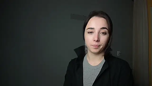 Snapshot of Eva_Gloryy chatting on 02-15-25, 04:56 Eva Gloryy online show from 02-15-25, 04:56