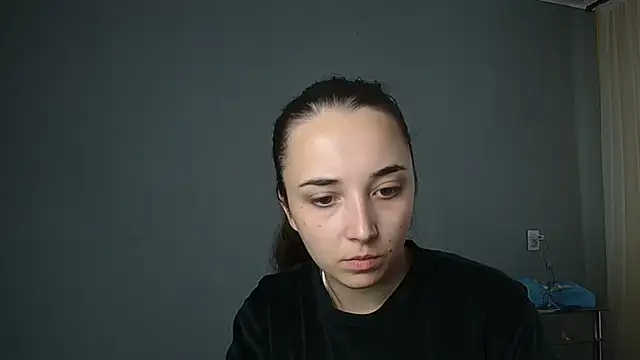 Snapshot of Eva_Gloryy chatting on 09-19-25, 10:08 Eva Gloryy online show from 09-19-25, 10:08