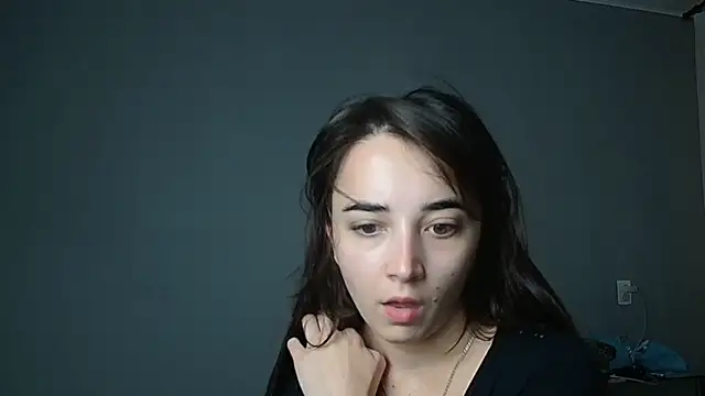 Eva Gloryy online show from 10-27-25, 02:07