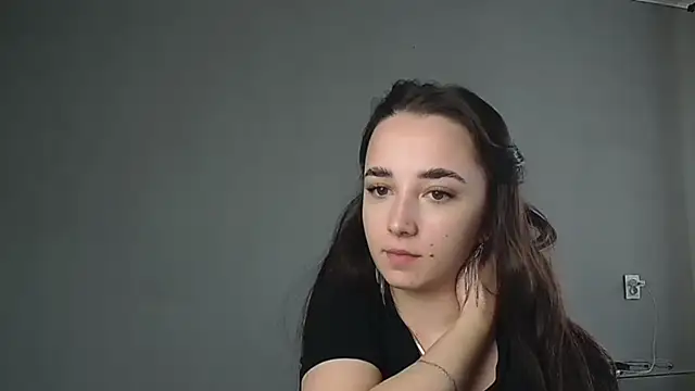 Eva Gloryy online show from 03-17-26, 12:52