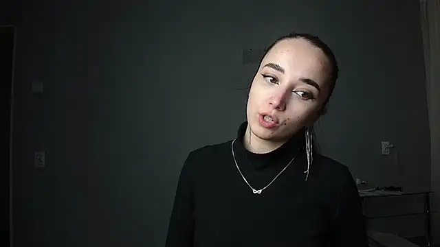Snapshot of Eva_Gloryy chatting on 03-12-25, 06:00 Eva Gloryy online show from 03-12-25, 06:00