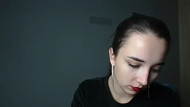 Eva Gloryy online show from 11-29-25, 04:29