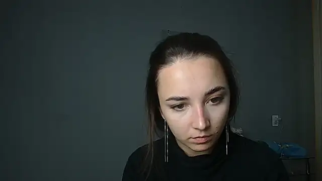 Snapshot of Eva_Gloryy chatting on 09-27-25, 01:06 Eva Gloryy online show from 09-27-25, 01:06