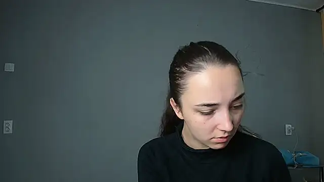 Snapshot of Eva_Gloryy chatting on 09-25-25, 09:04 Eva Gloryy online show from 09-25-25, 09:04
