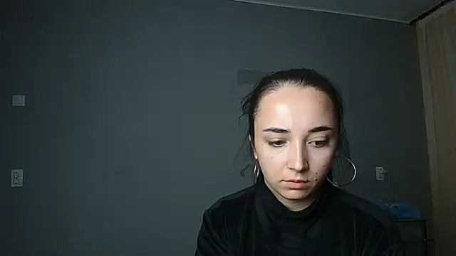 Snapshot of Eva_Gloryy chatting on 09-26-25, 11:33 Eva Gloryy online show from 09-26-25, 11:33