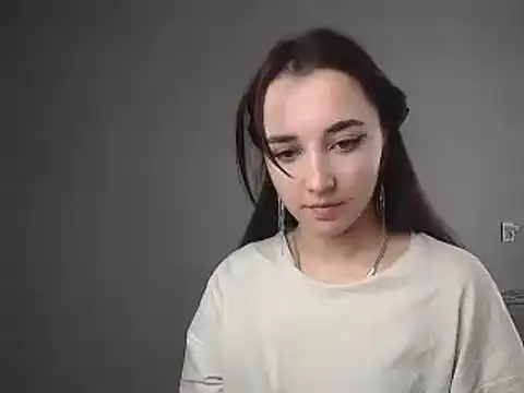 Snapshot of Eva_Gloryy chatting on 03-04-25, 01:06 Eva Gloryy online show from 03-04-25, 01:06