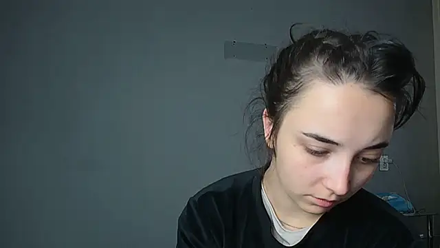 Eva Gloryy online show from 11-12-25, 08:40