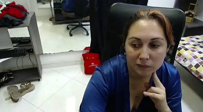 BRENDA LORENS online show from 01-23-25, 02:50