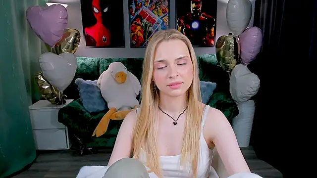 Snapshot of JinxTonks chatting on 02-20-26, 06:26 JinxTonks online show from 02-20-26, 06:26