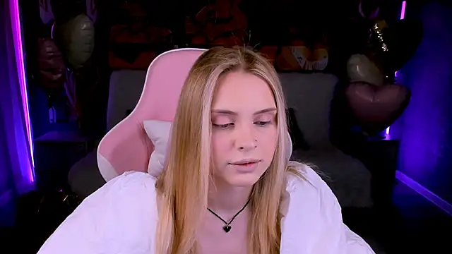 Snapshot of JinxTonks chatting on 02-22-26, 06:31 JinxTonks online show from 02-22-26, 06:31