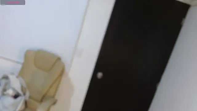 Rossie Belucci online show from 02-25-25, 01:43