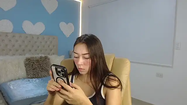 Rossie Belucci online show from 03-19-25, 01:51