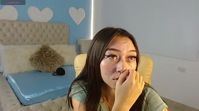 Rossie Belucci online show from 02-08-25, 04:57