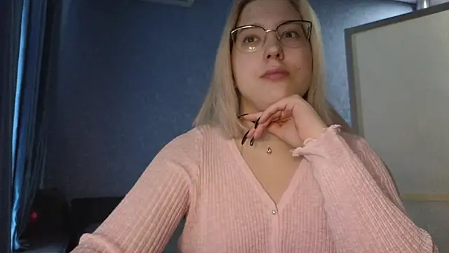 HotBrandyX online show from 10-23-25, 06:01