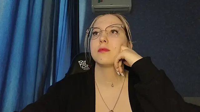 HotBrandyX online show from 05-22-26, 06:11