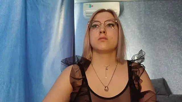 HotBrandyX online show from 04-26-26, 01:47