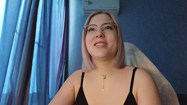 HotBrandyX online show from 11-01-25, 04:19