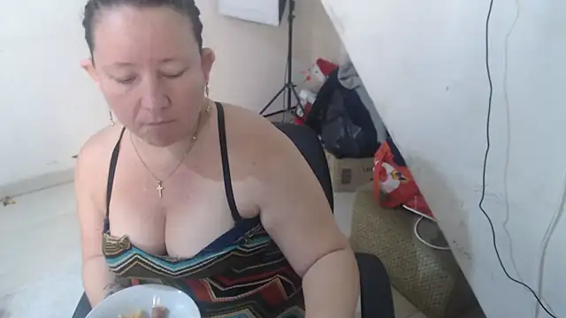 Yohis Kiut25 online show from 12-04-25, 08:08