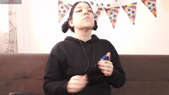 sharonnleon online show from 06-22-26, 01:52
