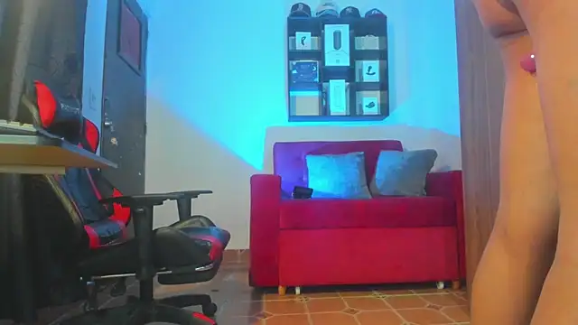 Snapshot of dereckgreen chatting on 10-09-25, 02:12 dereckgreen online show from 10-09-25, 02:12