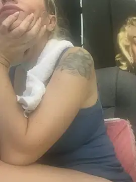 viktoria davis  online show from 02-12-26, 10:20