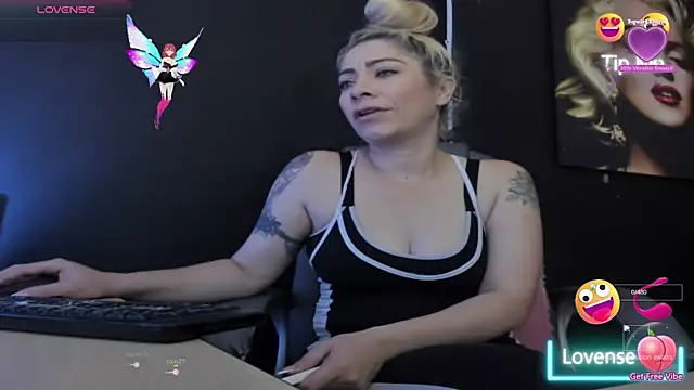 viktoria davis  online show from 11-14-25, 10:35