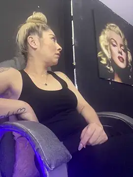 viktoria davis  online show from 02-25-26, 10:31