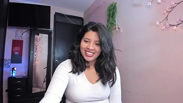 Snapshot of byanabrown chatting on 07-15-26, 12:39 byanabrown online show from 07-15-26, 12:39