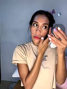 Snapshot of zoe_storm chatting on 11-16-25, 02:27 zoe storm online show from 11-16-25, 02:27