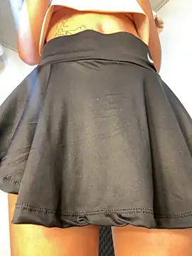 Snapshot of zoe_storm chatting on 11-10-25, 12:48 zoe storm online show from 11-10-25, 12:48